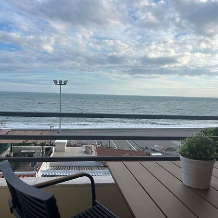 Maravilloso Apartamento En Primera Linea De Playa Con Vistas Al Mar En Caleta De Velez 2 D Εξωτερικό φωτογραφία
